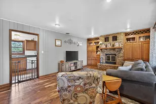 1555 N Rollin Ln, Coal City, IL 60416 - Photo 24