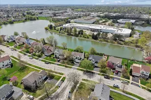 913 Meadowridge Dr, Aurora, IL 60504 - Photo 48