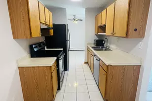 1806 Hemlock Pl, Schaumburg, IL 60173 - Photo 4