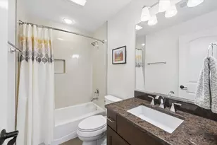700 S Swain Ave, Elmhurst, IL 60126 - Photo 24