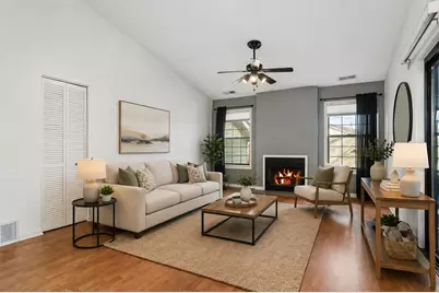 2060 N Rand Road #204, Palatine, IL 60074 - Photo 4