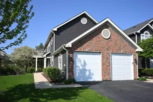 150 E Lake Ridge Dr, Glendale Heights, IL 60139 - Photo 2