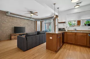 1651 W Pratt Blvd, Chicago, IL 60626 - Photo 8