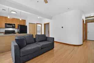 1651 W Pratt Blvd, Chicago, IL 60626 - Photo 6
