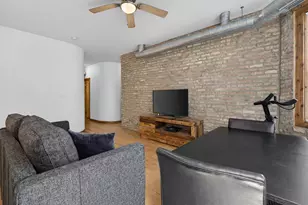 1651 W Pratt Blvd, Chicago, IL 60626 - Photo 10
