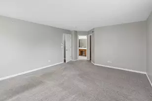 2075 Ivy Ridge Dr, Hoffman Estates, IL 60192 - Photo 18