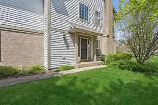 2075 Ivy Ridge Dr, Hoffman Estates, IL 60192 - Photo 20
