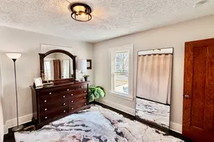 909 E 3rd St, Centralia, IL 62801 - Photo 22