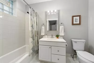 4340 N Sheridan Road #2s, Chicago, IL 60613 - Photo 8