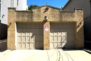 2742 N Kenmore Ave, Chicago, IL 60614 - Photo 2