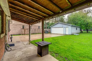 805 E Rockland Rd, Libertyville, IL 60048 - Photo 16
