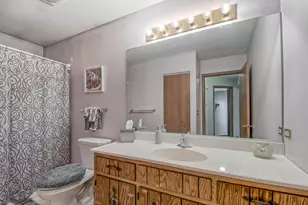 2512 Live Oak Dr, Crest Hill, IL 60403 - Photo 12
