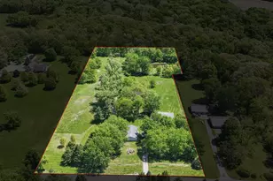 2431 N 1450 East Rd, White Heath, IL 61884 - Photo 2
