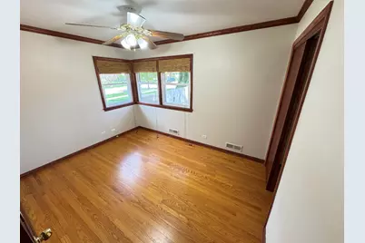 901 Brookline Lane, Park Ridge, IL 60068 - Photo 8