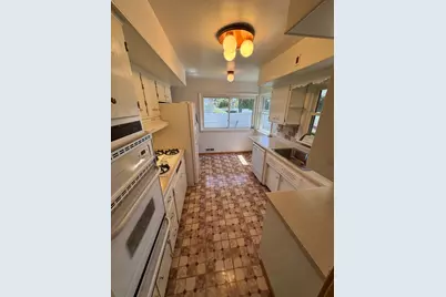 901 Brookline Lane, Park Ridge, IL 60068 - Photo 10