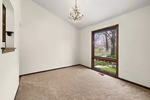 2806 N Dryden Pl, Arlington Heights, IL 60004 - Photo 10
