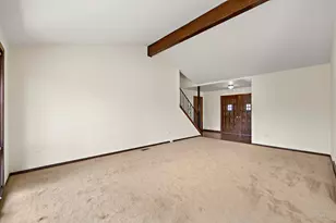 2806 N Dryden Pl, Arlington Heights, IL 60004 - Photo 8