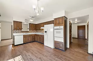 2806 N Dryden Pl, Arlington Heights, IL 60004 - Photo 12