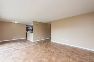 2625 Varonen Ave, Waukegan, IL 60087 - Photo 6