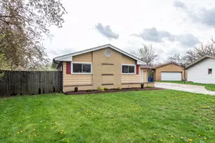 2625 Varonen Ave, Waukegan, IL 60087 - Photo 2
