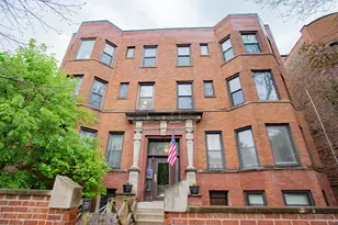 1050 W Byron St, Chicago, IL 60613 - Photo 1