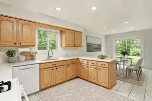 1008 Oxford Rd, Deerfield, IL 60015 - Photo 6