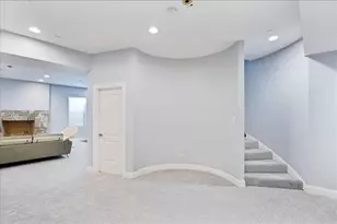 [Address not provided], Skokie, IL 60076 - Photo 28
