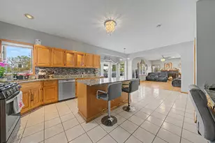 10745 Lockwood Ave, Oak Lawn, IL 60453 - Photo 12