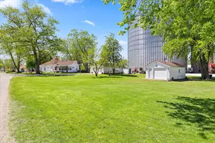 303 E 4th St, Long Point, IL 61333 - Photo 38