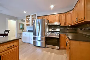 799 Brantwood Ave, Elk Grove Village, IL 60007 - Photo 8