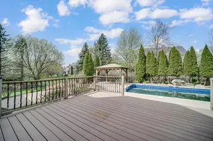 3N777 Walt Whitman Rd, Saint Charles, IL 60175 - Photo 6