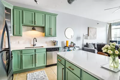 909 W Washington Boulevard #701, Chicago, IL 60607 - Photo 4