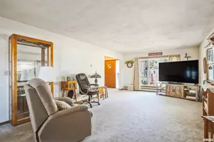 904 5th St, Erie, IL 61250 - Photo 6