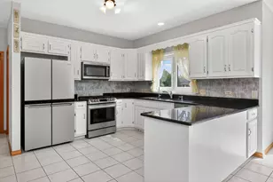 406 E Diane Dr, Palatine, IL 60074 - Photo 10