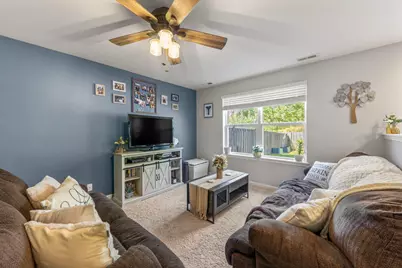 216 Maryland Lane, Pingree Grove, IL 60140 - Photo 10