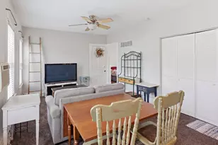 143 S Liberty St, Elgin, IL 60120 - Photo 4