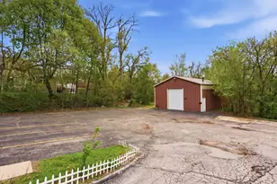 143 S Liberty St, Elgin, IL 60120 - Photo 18