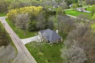 307 Portage Ln, Dixon, IL 61021 - Photo 36