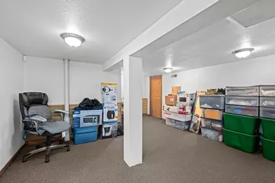 505 E Main Street, Morrison, IL 61270 - Photo 30