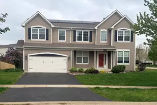 658 N Silver Leaf Ln, Round Lake, IL 60073 - Photo 1