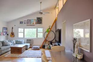 540 Hinman Ave, Evanston, IL 60202 - Photo 2