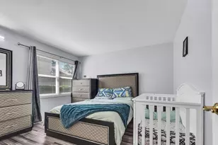 1438 Maple Ridge Ct, Carol Stream, IL 60188 - Photo 12