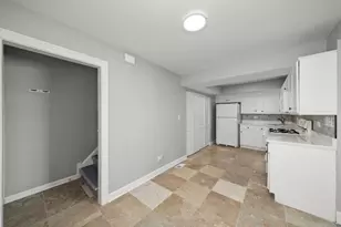 6040 W 79th St, Burbank, IL 60459 - Photo 12