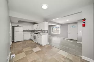 6040 W 79th St, Burbank, IL 60459 - Photo 14