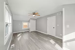 6040 W 79th St, Burbank, IL 60459 - Photo 22
