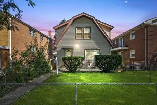 6040 W 79th St, Burbank, IL 60459 - Photo 2