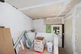 2416 7th St, Moline, IL 61265 - Photo 10