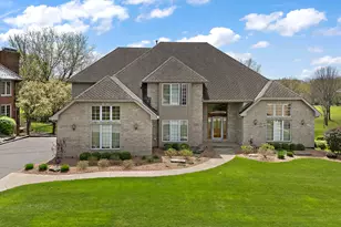 10555 Wildflower Rd, Orland Park, IL 60462 - Photo 2