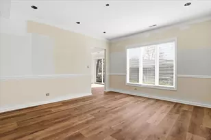 1204 Chatham Ct, Libertyville, IL 60048 - Photo 12