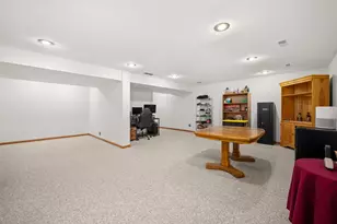 1064 Rose Dr, Sycamore, IL 60178 - Photo 20